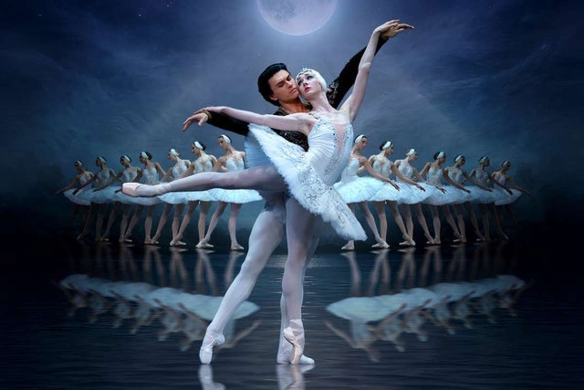 Swan Lake by International Ballet Stars